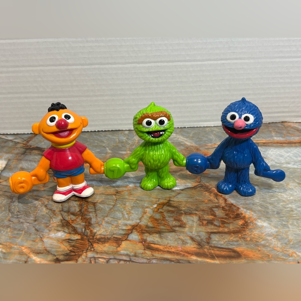 1994 Sesame Street Jim Henson Interlocking Figures with Numbers 6-8